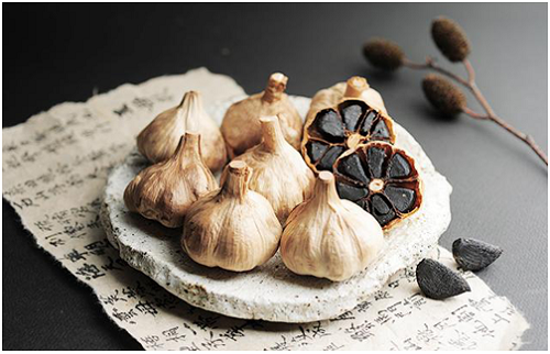 trẻ em có ăn được tỏi đen không